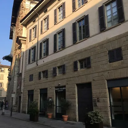 La Casa Sul Chiostro アパート